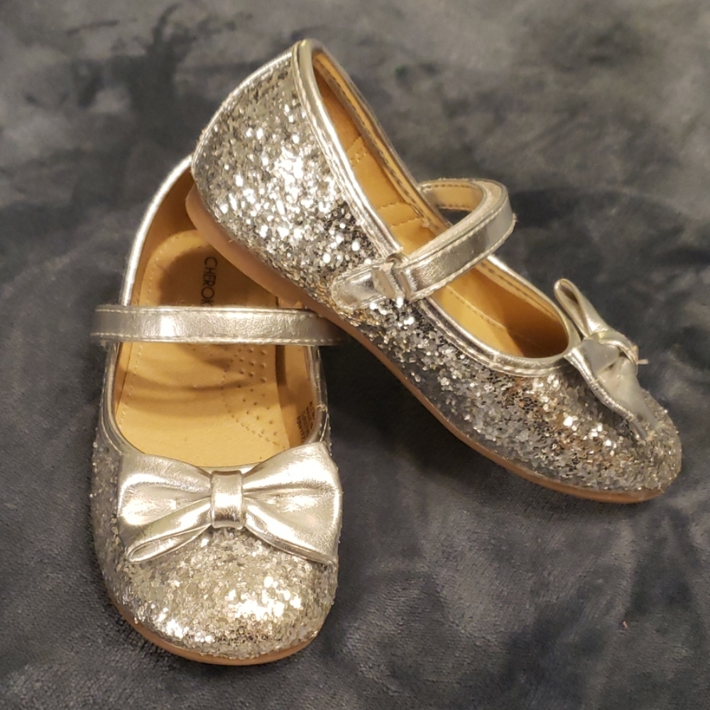 Dress shoes